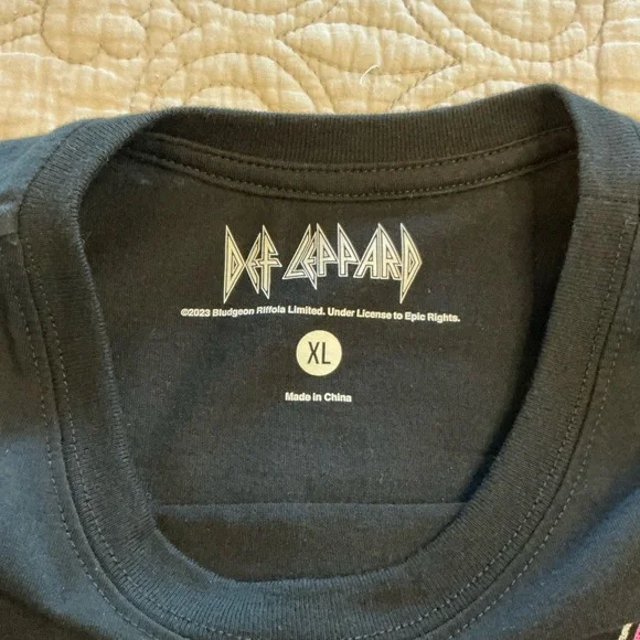 Def Leppard Hysteria Tour 1988 Graphic Black Tee unisex size XL - Picture 4 of 4